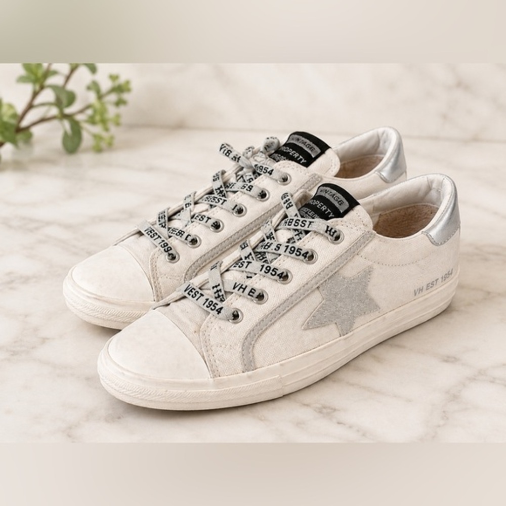 Vintage Havana VH EST 1954 White Silver Star Sneakers Size 8